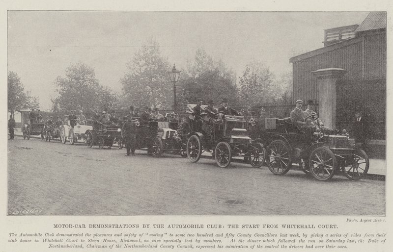 Demonstrações de automóvel-carro pelo automóvel clube, o início do Tribunal de Whitehall de English Photographer