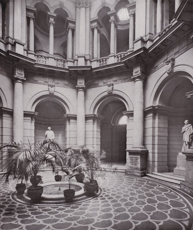 Galeria Nacional de Arte Britânica, o Salão Central de English Photographer
