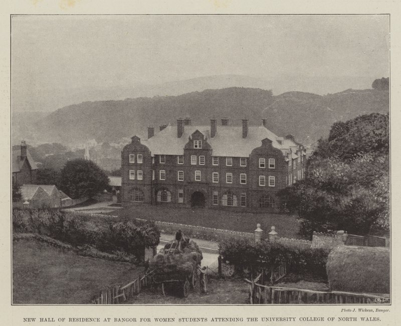 Novo Hall of Residence em Bangor para mulheres estudantes que frequentam a University College of North Wales de English Photographer