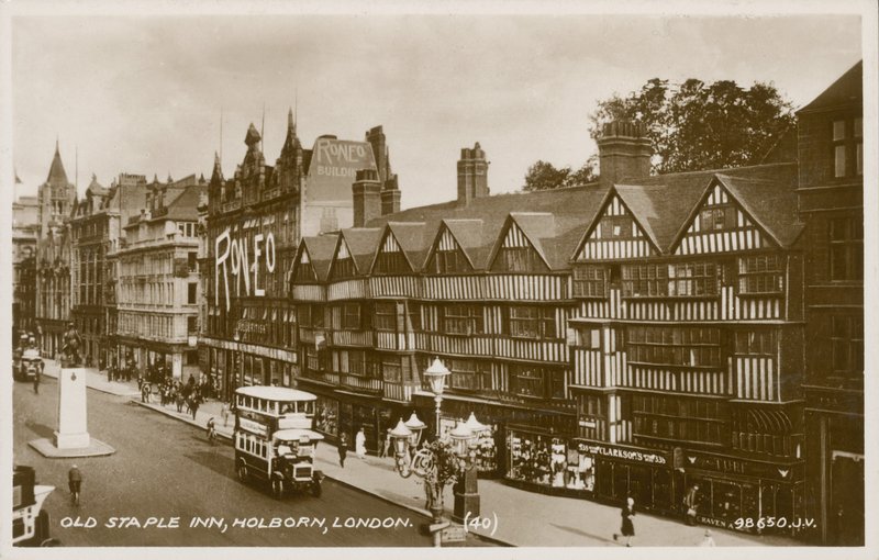 Old Staple Inn, em Holborn, Londres de English Photographer