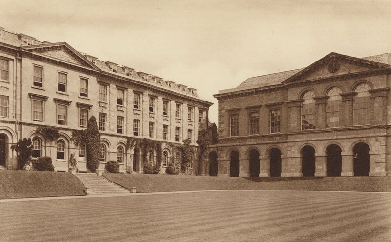 Oxford: Worcester College, a Biblioteca do século XVIII e o lado norte do Quadrilátero (fotografia a preto e branco) de English Photographer
