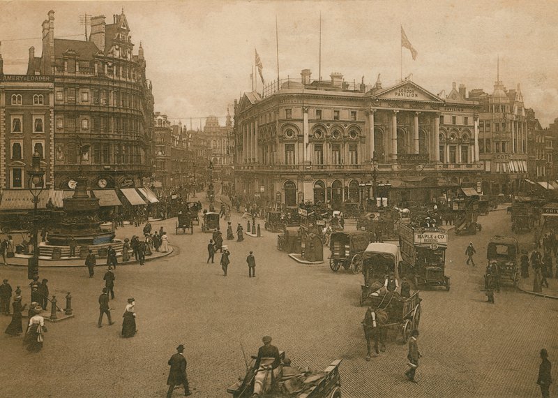 Piccadilly Circus, Londres de English Photographer