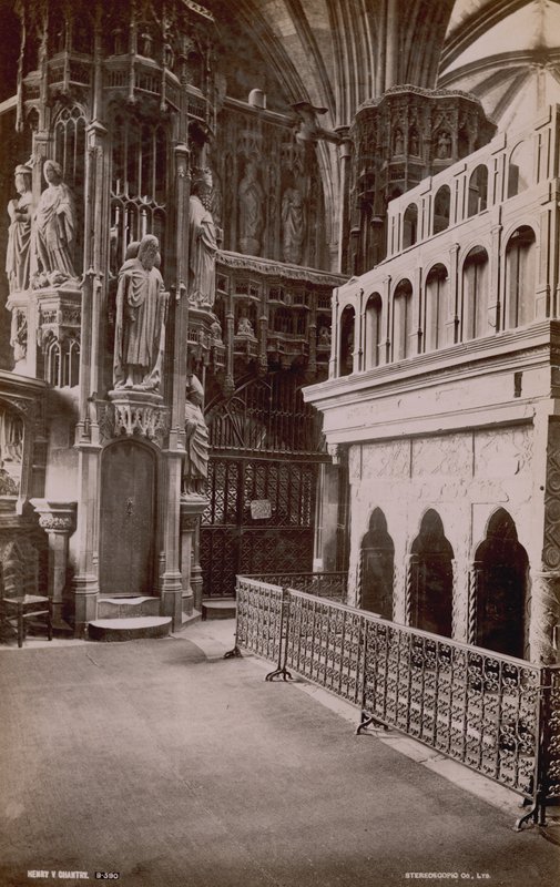 Cartão postal com uma imagem do interior do Henry V Chantry em Westminster Abbey de English Photographer