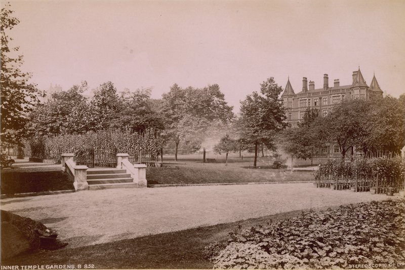 Postal com os Jardins do Templo Interno de English Photographer