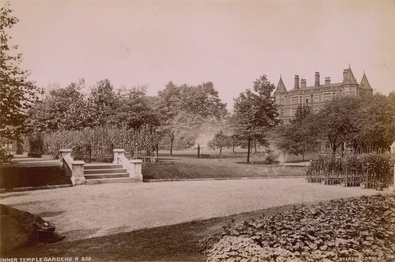 Postal com os Jardins do Templo Interno de English Photographer