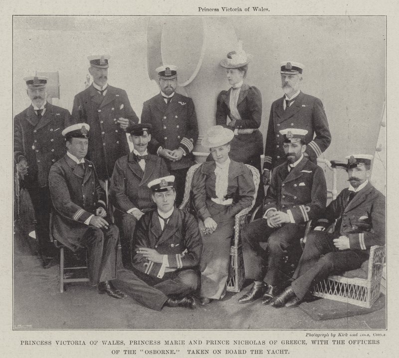 Princesa Victoria de Gales, Princesa Marie e Príncipe Nicolau da Grécia, com os Oficiais dos Osborne, levados a bordo do iate de English Photographer