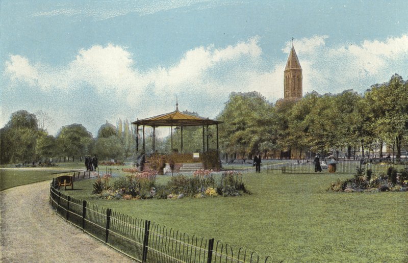 Pump Room Gardens, Leamington de English Photographer