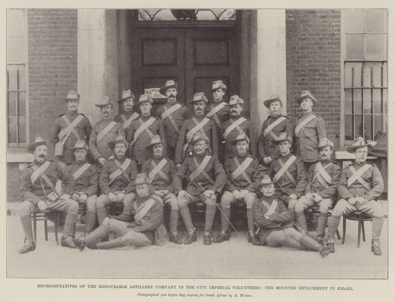 Representantes da Honorável Companhia de Artilharia nos Voluntários da Cidade Imperial, o Destacamento Montado em Caqui de English Photographer