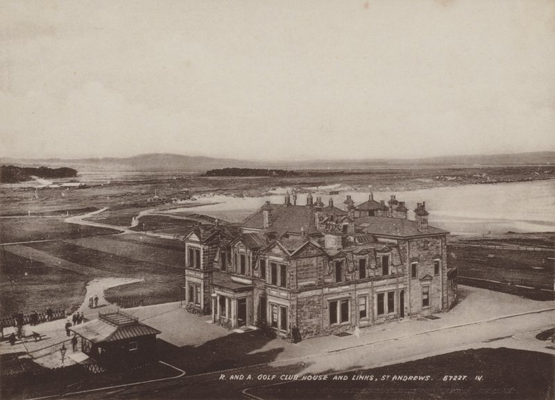 Royal e Antiga Golf Club House e Links, St Andrews de English Photographer