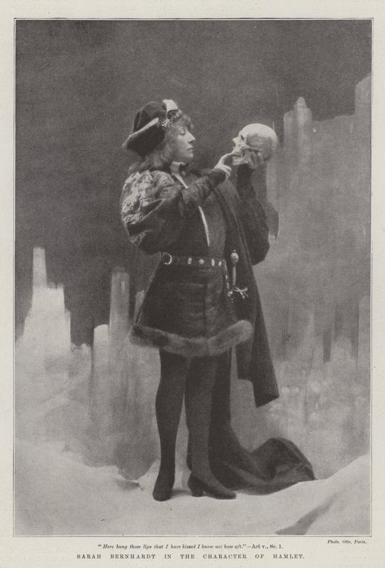 Sarah Bernhardt no personagem de Hamlet de English Photographer