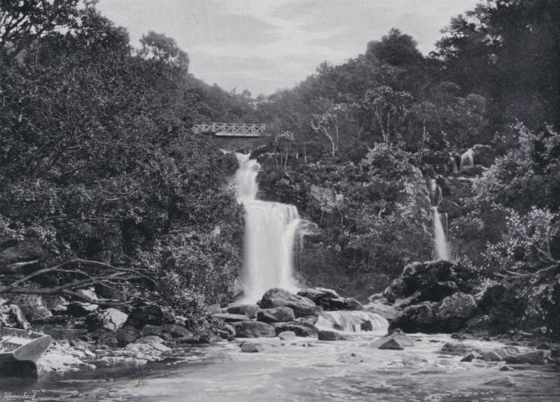 Escócia: Inversnaid Falls, Loch Lomond (foto a p/b) de English Photographer