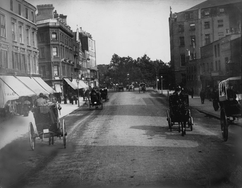 Extremo Sul da Edgware Road, Londres de English Photographer