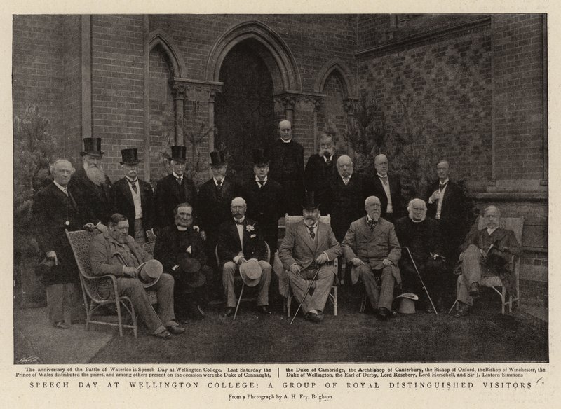 Dia da fala no Wellington College, um grupo de visitantes ilustres reais de English Photographer