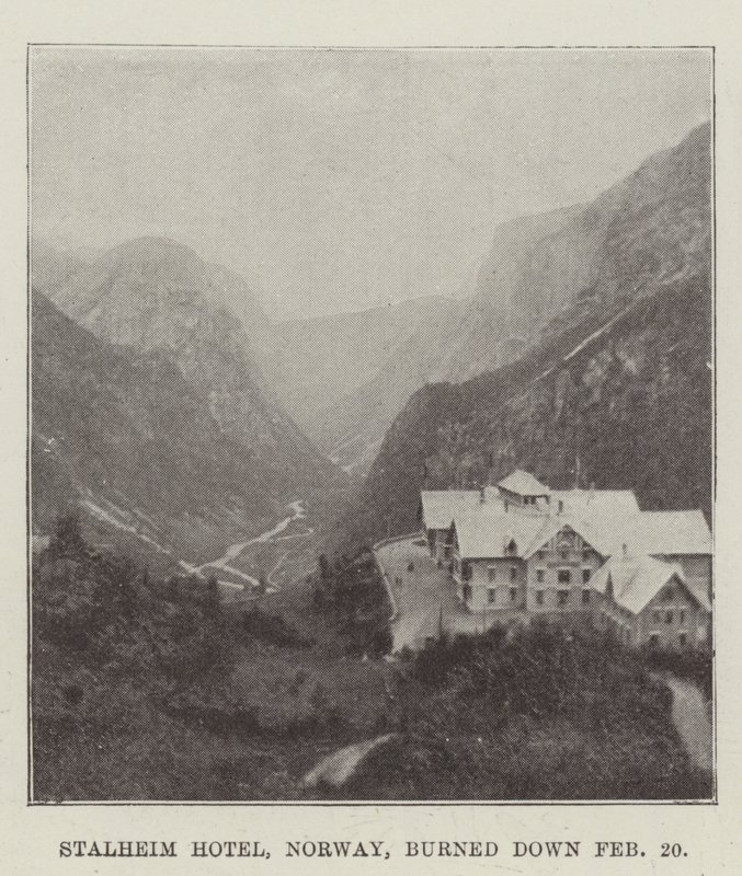 Stalheim Hotel, na Noruega, incendiou-se a 20 de fevereiro de English Photographer