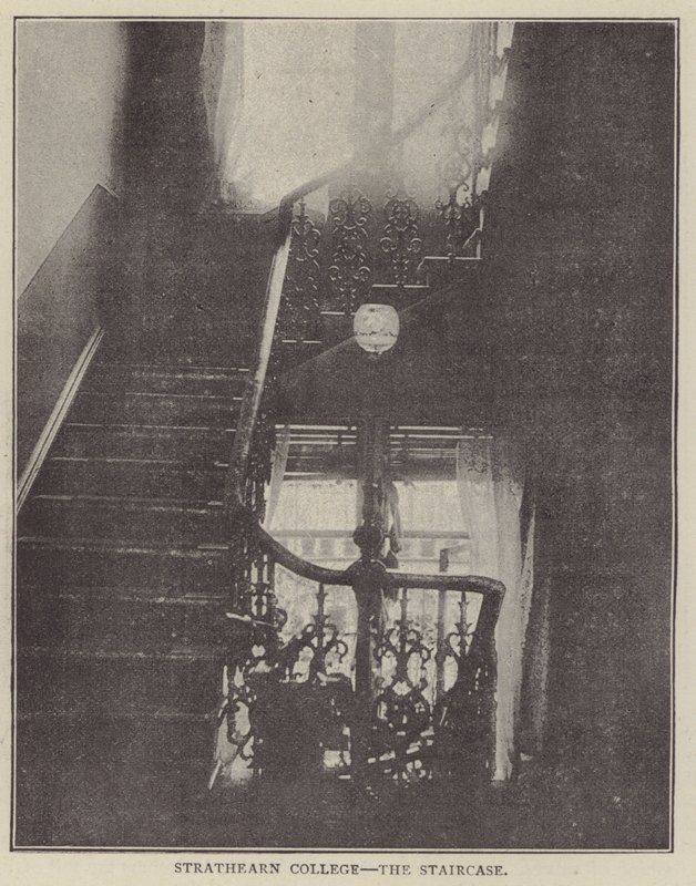 Colégio Strathearn, a Escadaria (gravura) de English Photographer