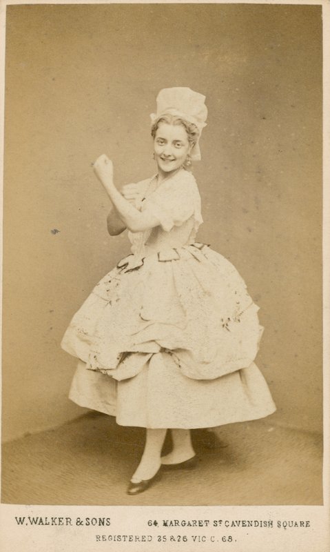 Susan Galton, atriz de English Photographer