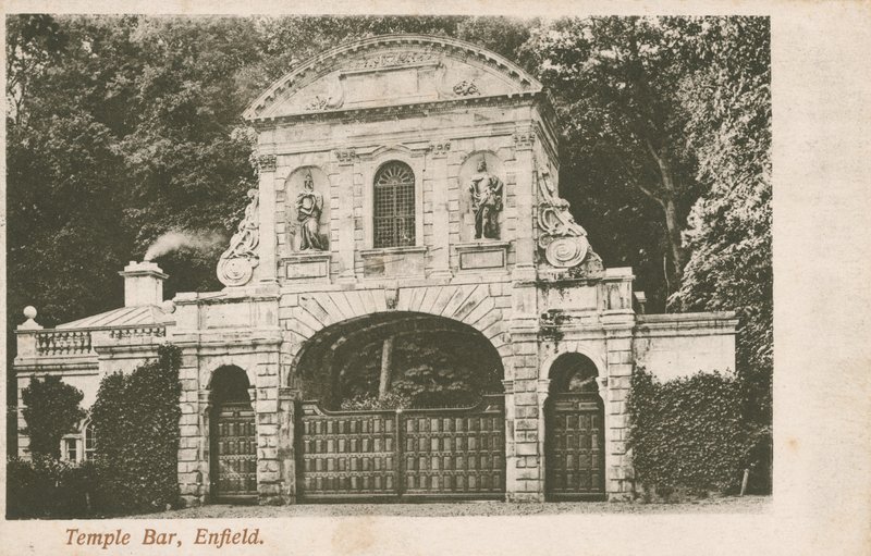 Temple Bar, Enfield de English Photographer