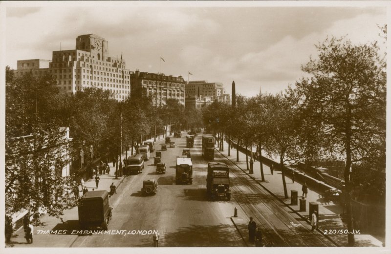 Tamisa Embankment, Londres de English Photographer
