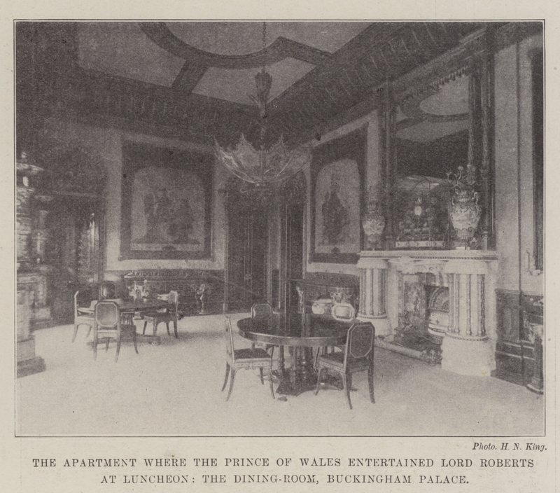 O Apartamento onde o Príncipe de Gales entreteve Lord Roberts no Luncheon, a Sala de Jantar, o Palácio de Buckingham de English Photographer