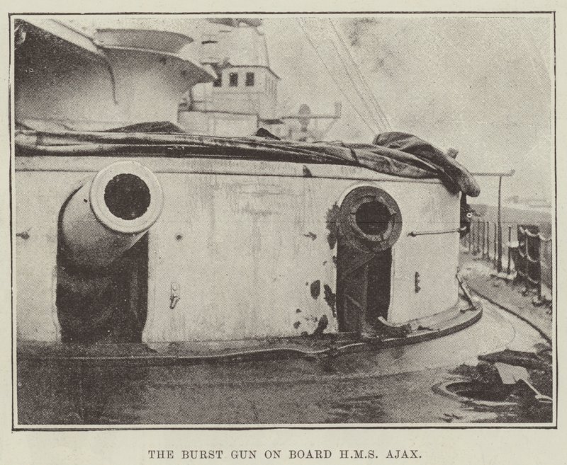 A arma de explosão a bordo do HMS Ajax de English Photographer