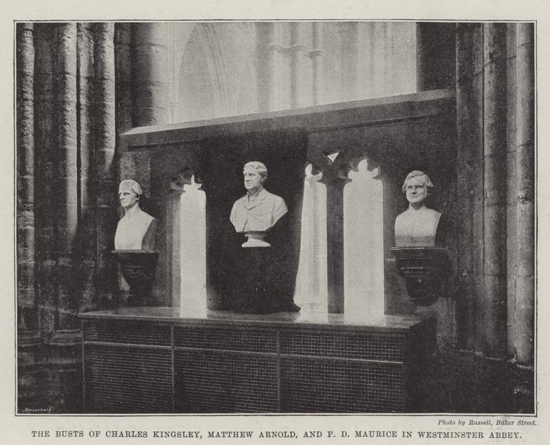 Os bustos de Charles Kingsley, Matthew Arnold e FD Maurice na Abadia de Westminster de English Photographer