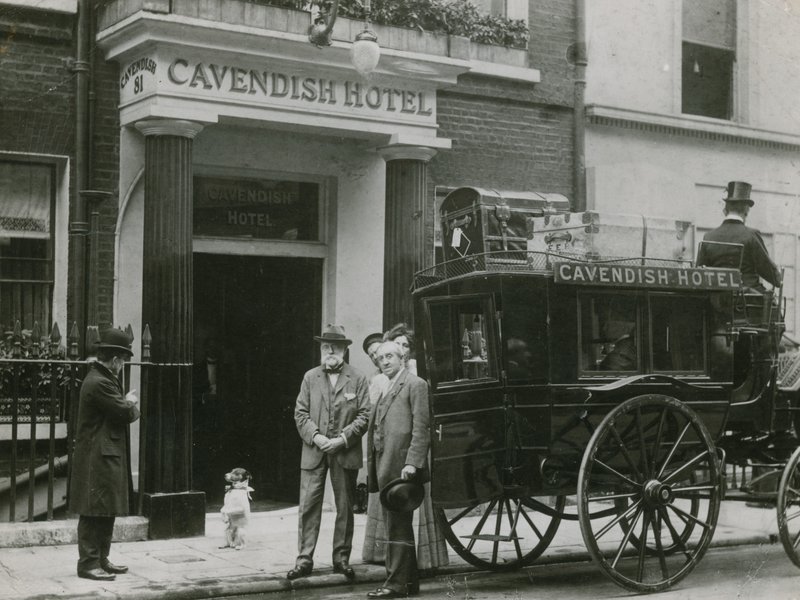 O Cavendish Hotel, em Londres de English Photographer