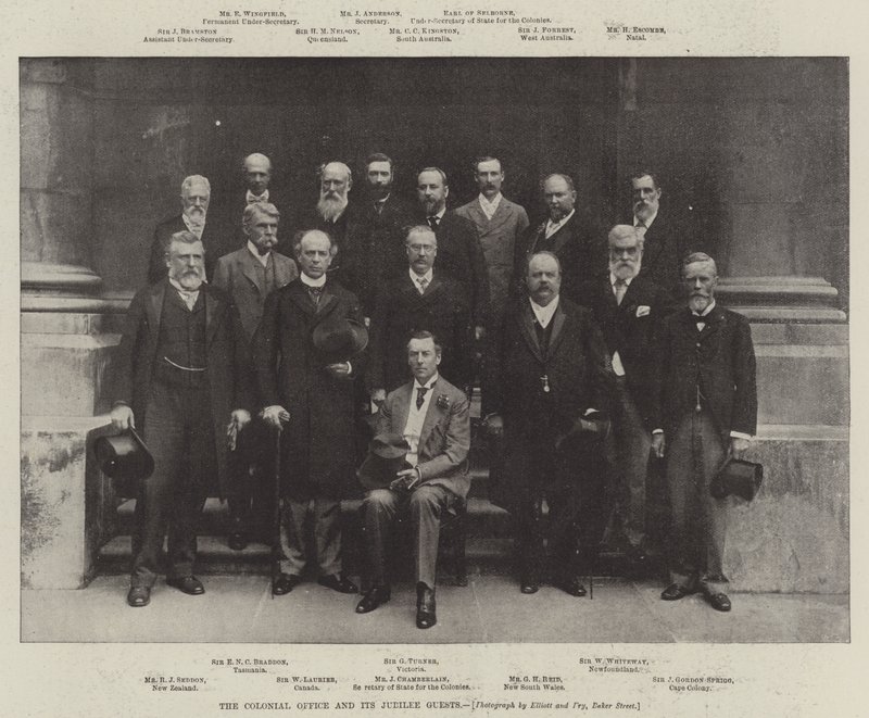 O Escritório Colonial e seus convidados jubilares de English Photographer