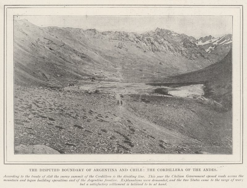 O limite disputado da Argentina e do Chile, a Cordilheira dos Andes de English Photographer
