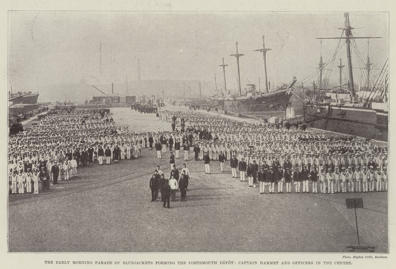 O desfile matinal de casacos-azuis formando o depósito de Portsmouth, o capitão Hammet e oficiais no centro de English Photographer