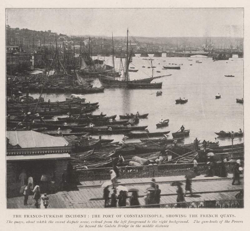 O incidente franco-turco, o porto de Constantinopla, mostrando os cais franceses de English Photographer
