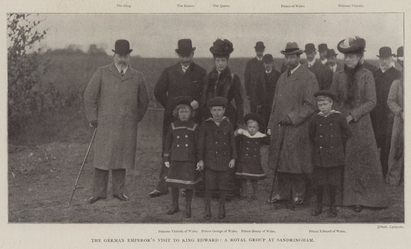 Os imperadores alemães visitam o rei Eduardo, um grupo real em Sandringham de English Photographer