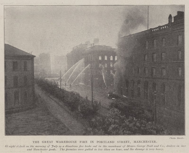 O grande incêndio do armazém em Portland Street, Manchester de English Photographer