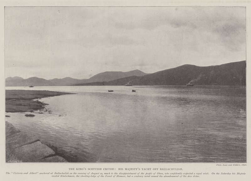 O cruzeiro escocês dos reis, seu iate das majestades fora de Ballachulish de English Photographer