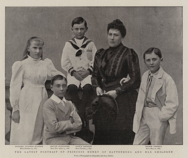 O último retrato da princesa Henrique de Battenberg e seus filhos de English Photographer