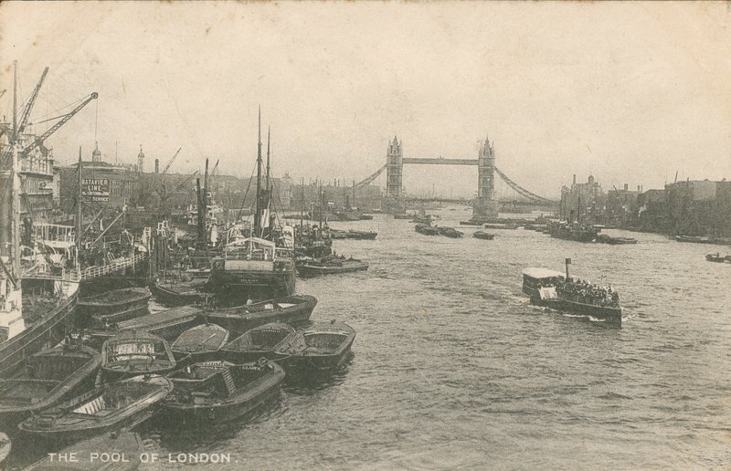 The Pool of London de English Photographer