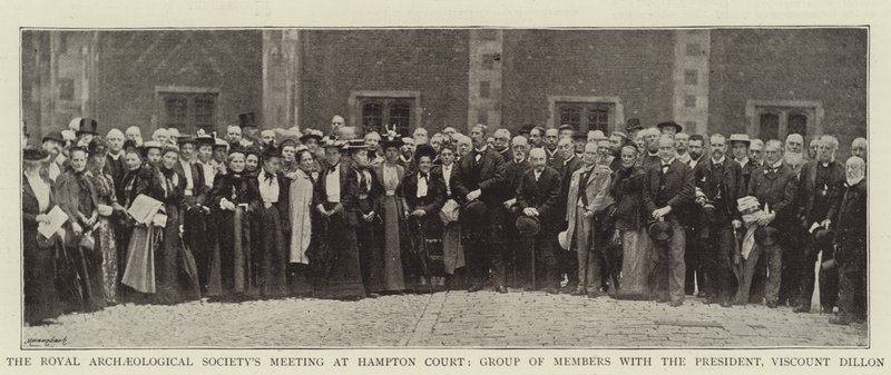 Reunião da Sociedade Arqueológica Real em Hampton Court, Grupo de Membros com o Presidente, Visconde Dillon de English Photographer
