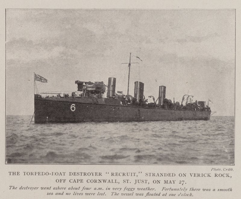 O Torpedo-Boat Destroyer Recruit, encalhado em Verick Rock, perto de Cape Cornwall, St Just, em 27 de maio de English Photographer