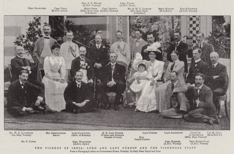 O vice-rei da Índia, o senhor e a senhora Curzon e o cajado de Vigeregal de English Photographer