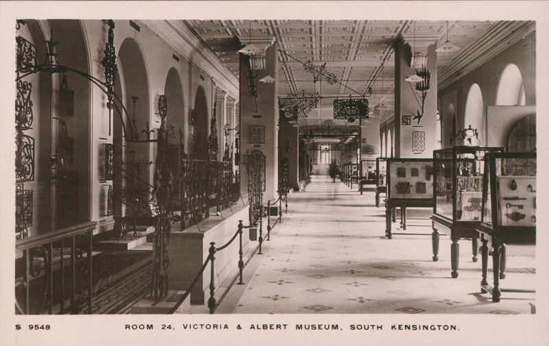 O, victoria, e, albert, museu, sul, kensington, londres de English Photographer