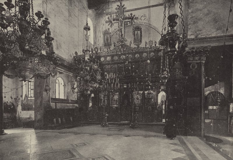 O altar da Igreja da Natividade, sobre o lugar onde Cristo nasceu de English Photographer
