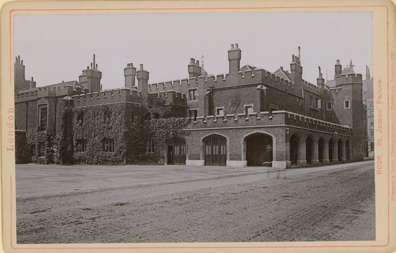 O lado sudeste do St Jamess Palace de English Photographer