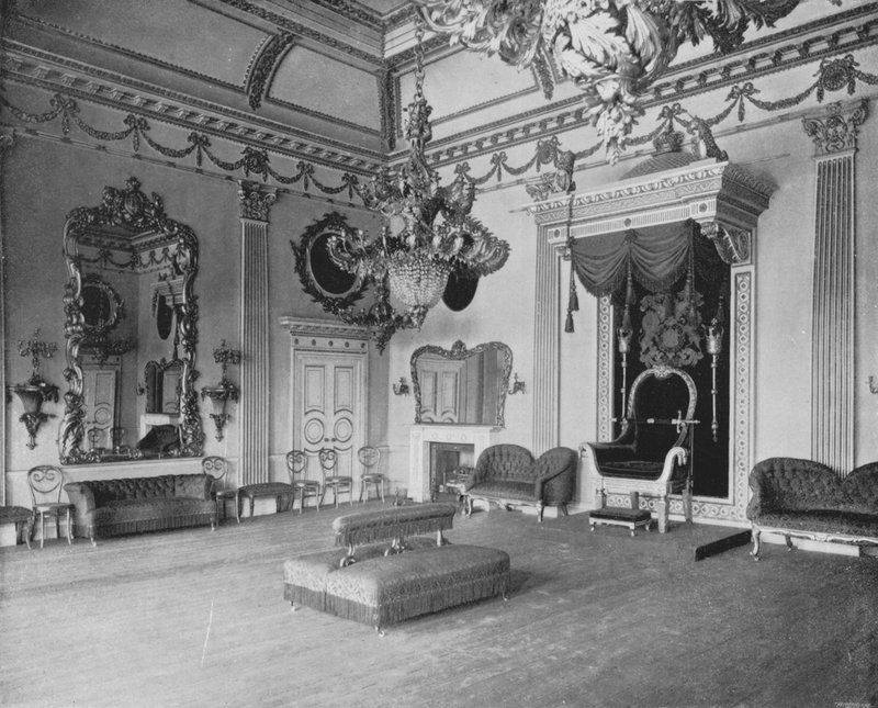 Sala do Trono no Castelo de Dublin (foto a p/b) de English Photographer