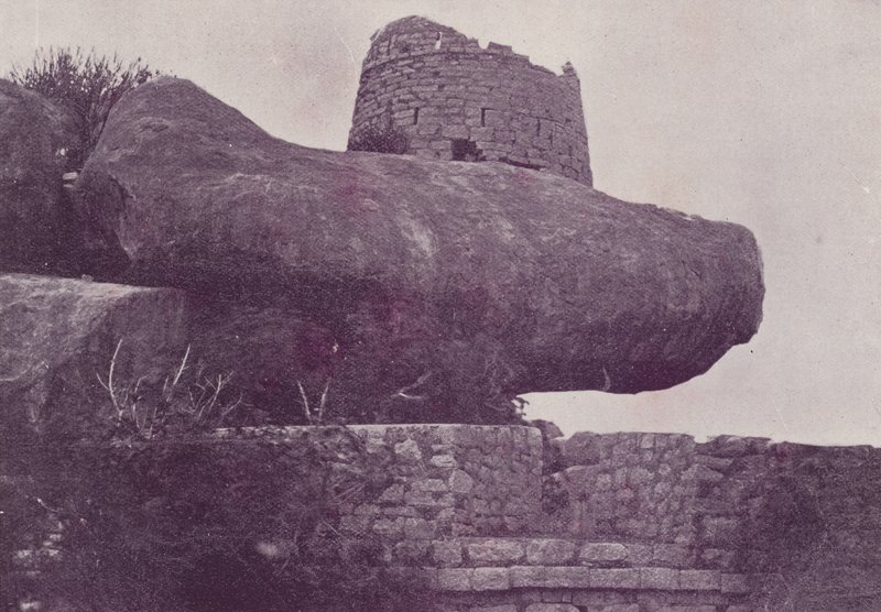 Tippus Rock, Bellary de English Photographer