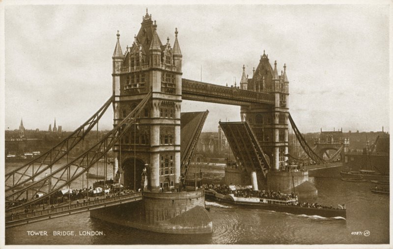 Tower Bridge, em Londres de English Photographer