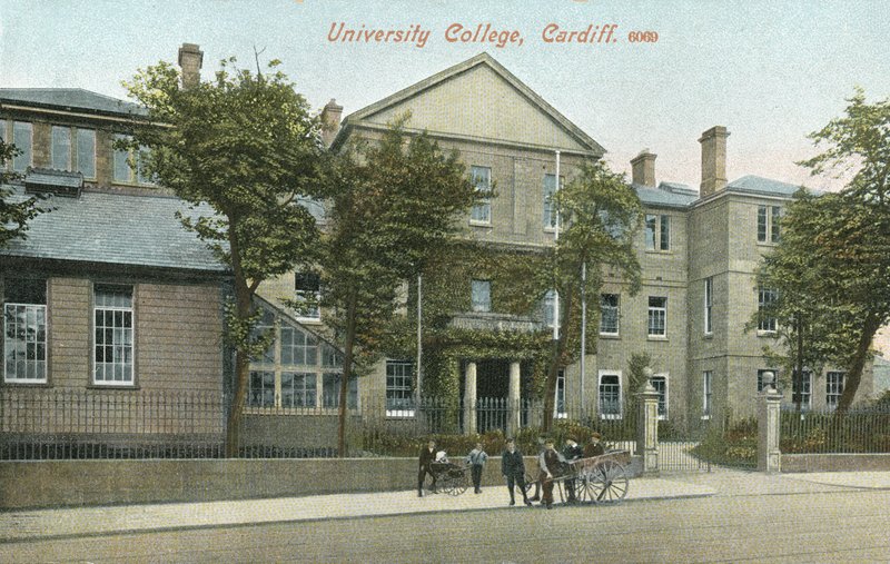 University College, Cardiff (foto a cores) de English Photographer