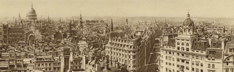 Vista de Londres para a partir do cume do monumento de English Photographer