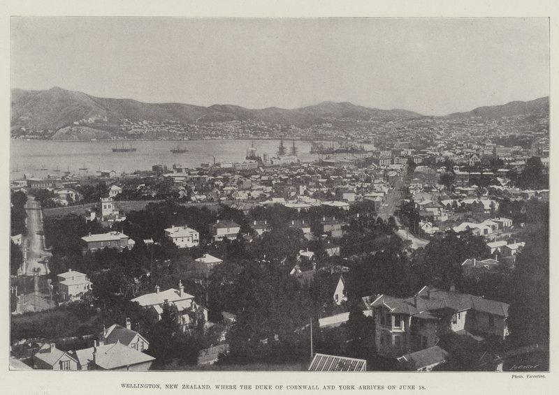 Wellington, Nova Zelândia, onde o Duque de Cornwall e York chega em 18 de junho de English Photographer