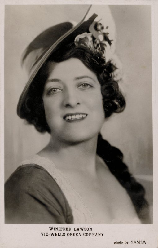Winifred Lawson, Vic-Wells Opera Company (foto a p/b) de English Photographer