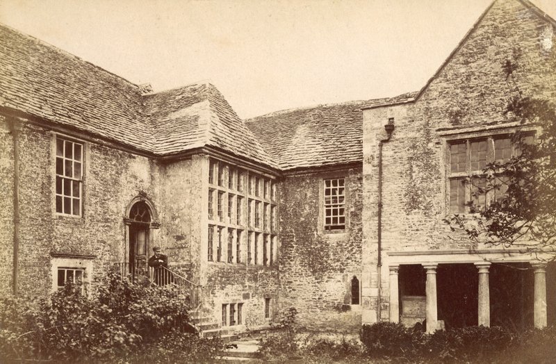 Wraxhall Manor, perto de Trowbridge, Wilts (foto a p/b) de English Photographer