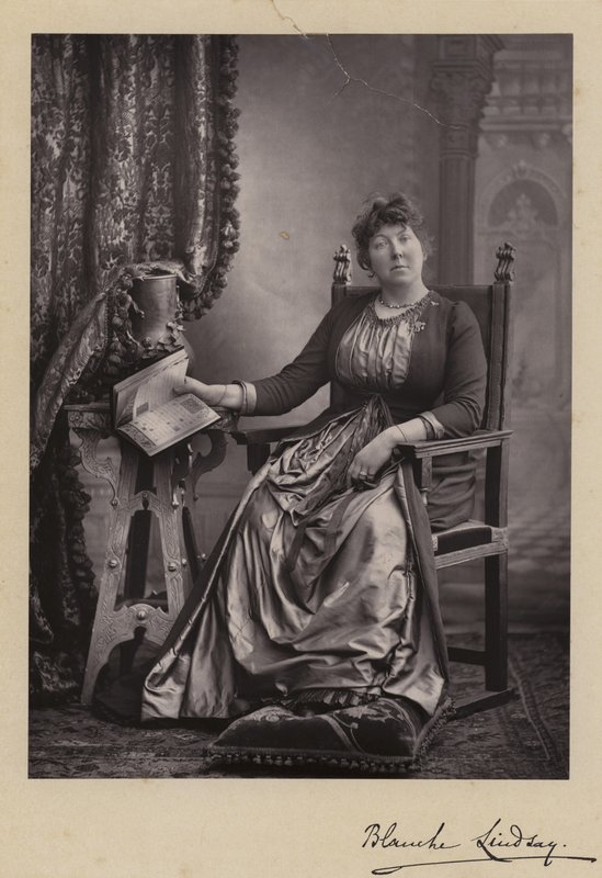 Blanche Lindsay, artista inglês e poeta de English School